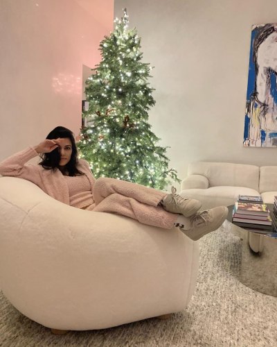 Kourtney Kardashian's Annual Christmas Playlist