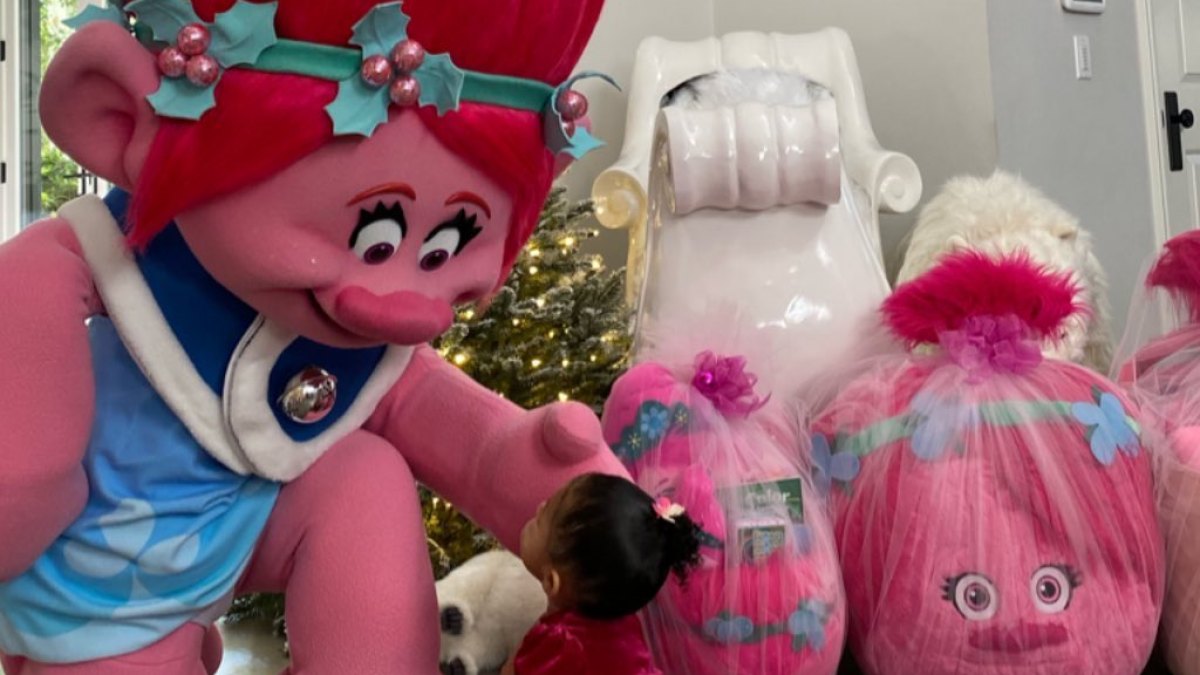 Poppy and Stormi Embracing