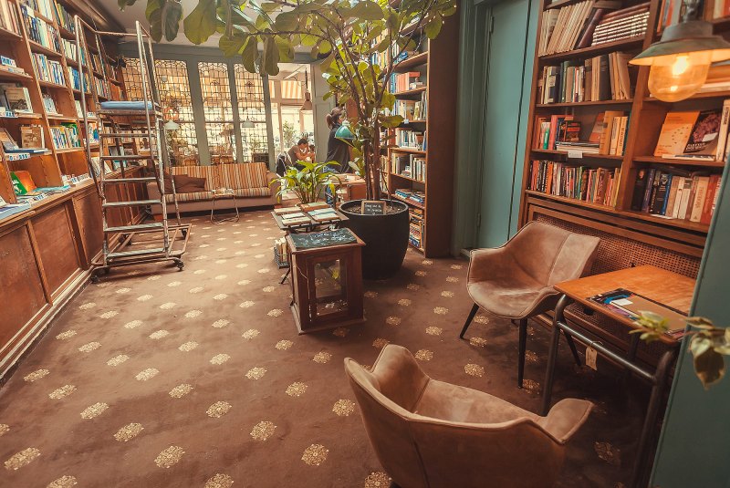 Think-Outside-The-Bar