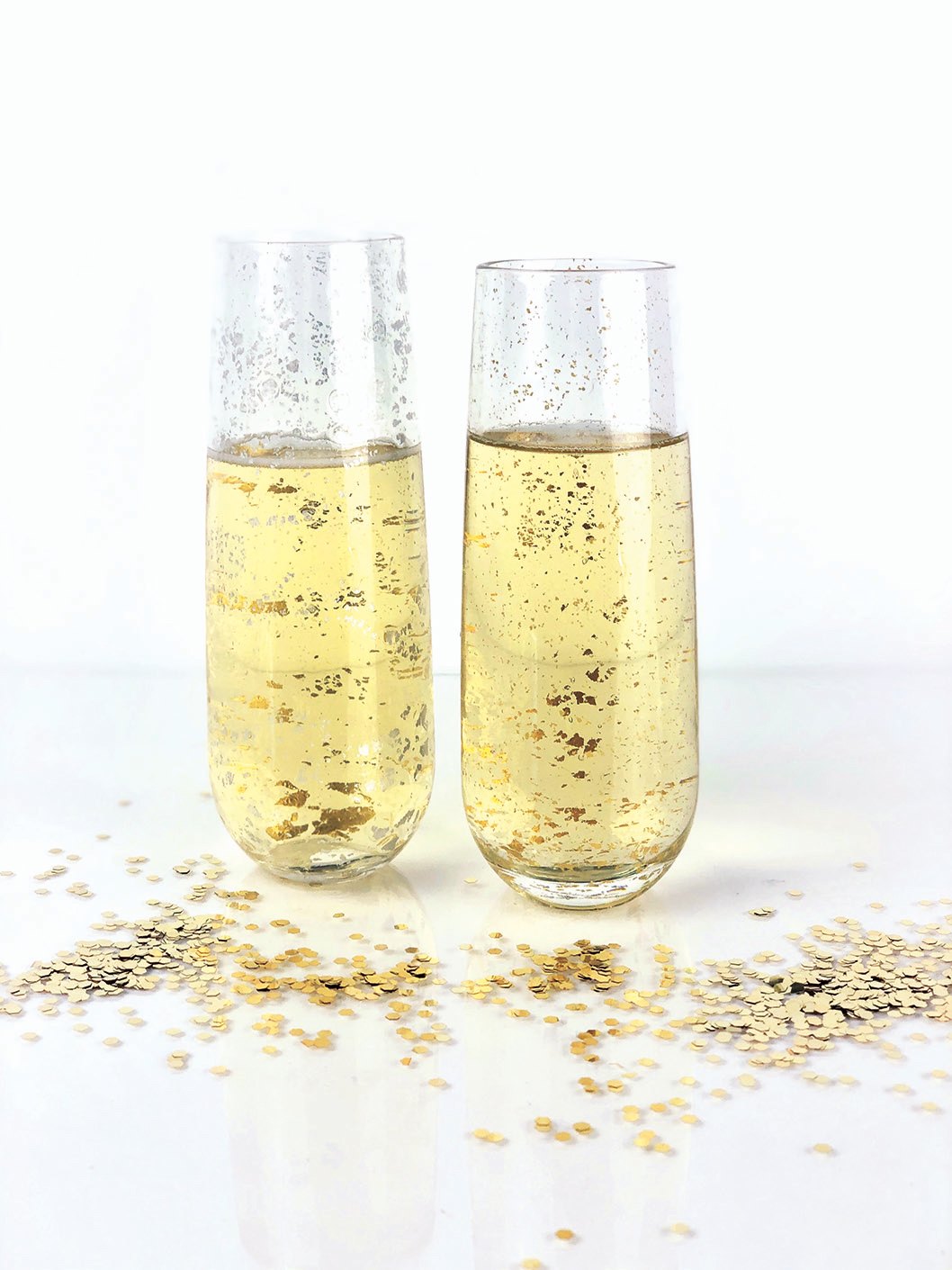 champagne-flutes