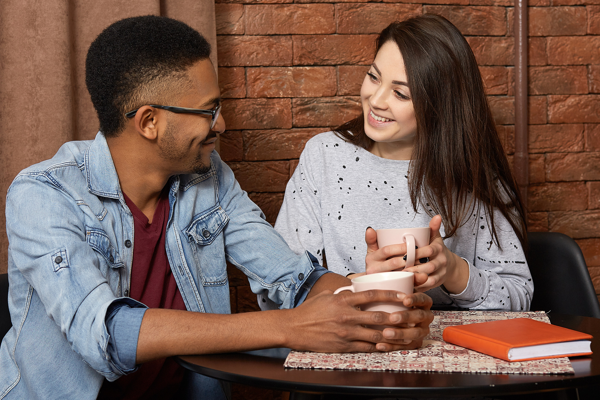 date coffee shop