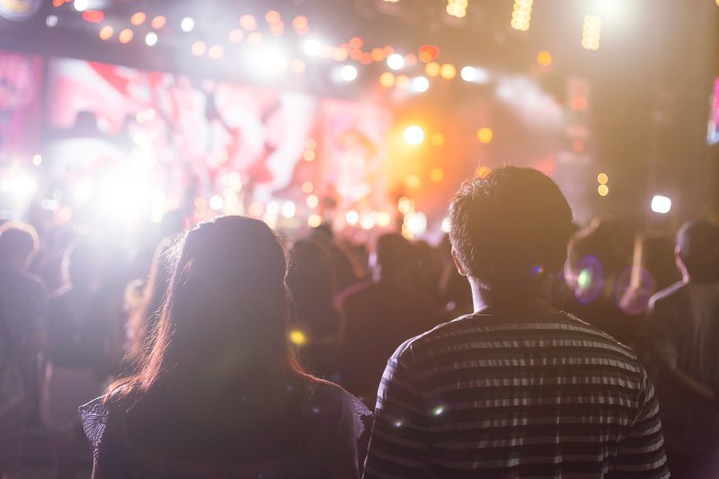 date concert