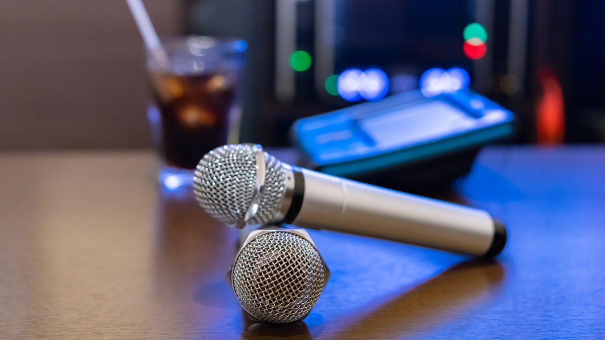 date karaoke