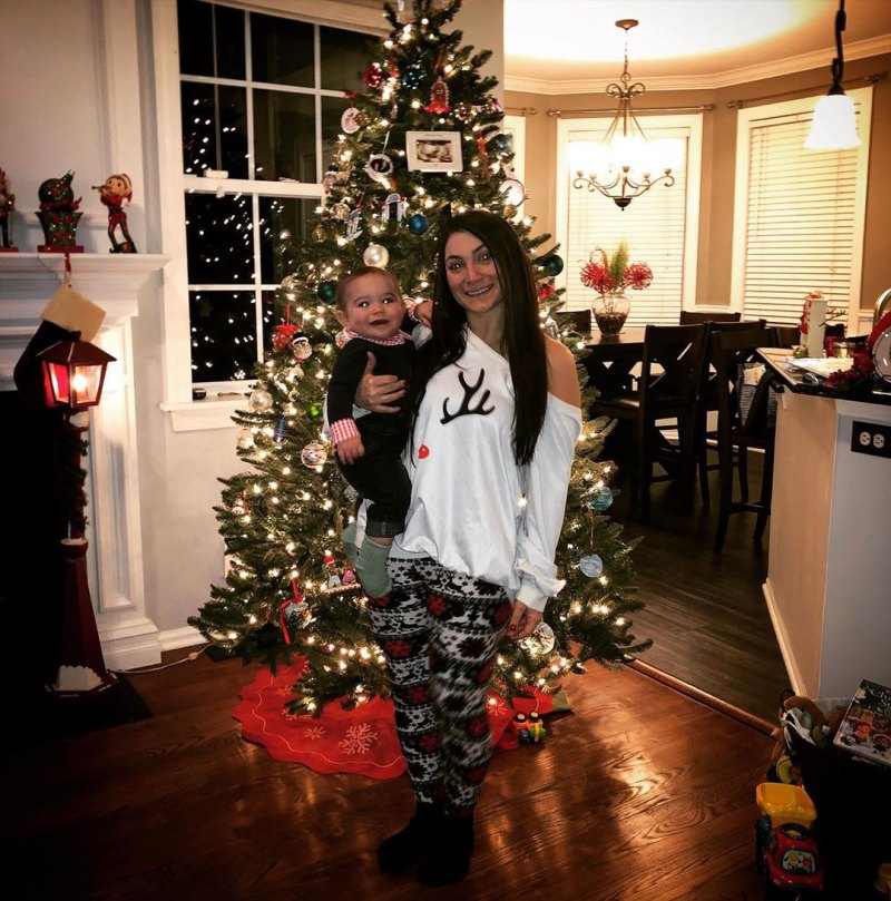 Deena Cortese Celebrates Christmas With Baby