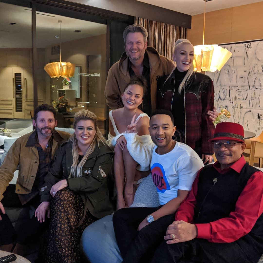 John Legend Chrissy Teigen Gwen Stefani Blake Shelton Kelly Clarkson Dinner Before The Voice Finale