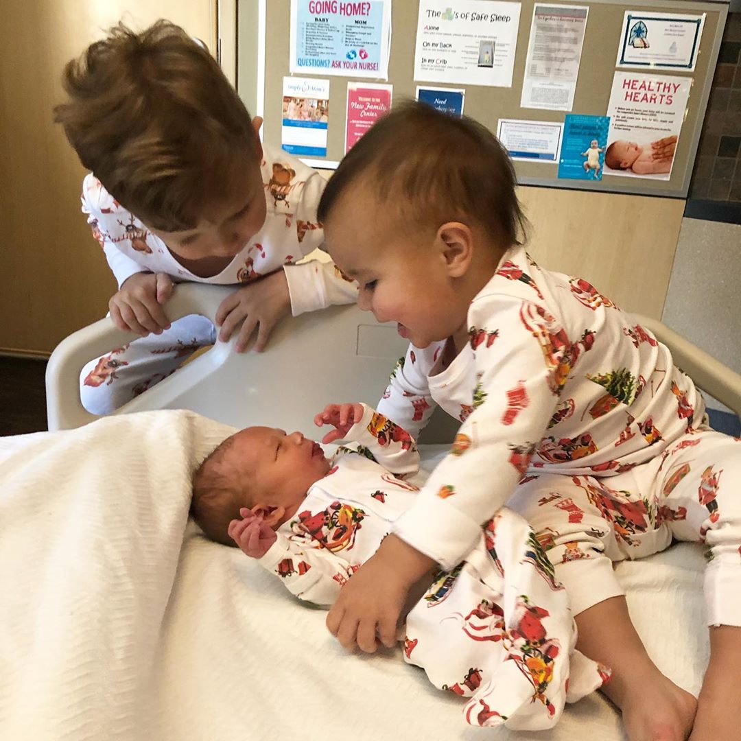 Sean Lowe and Catherine Giudici Kids Samuel Isaiah and Mia