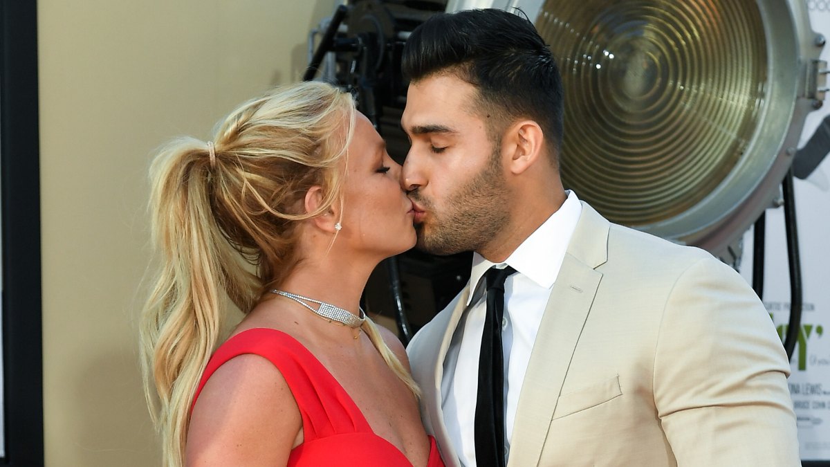 Sam Asghari Wishes Britney Spears a Happy 38th Birthday on Instagram