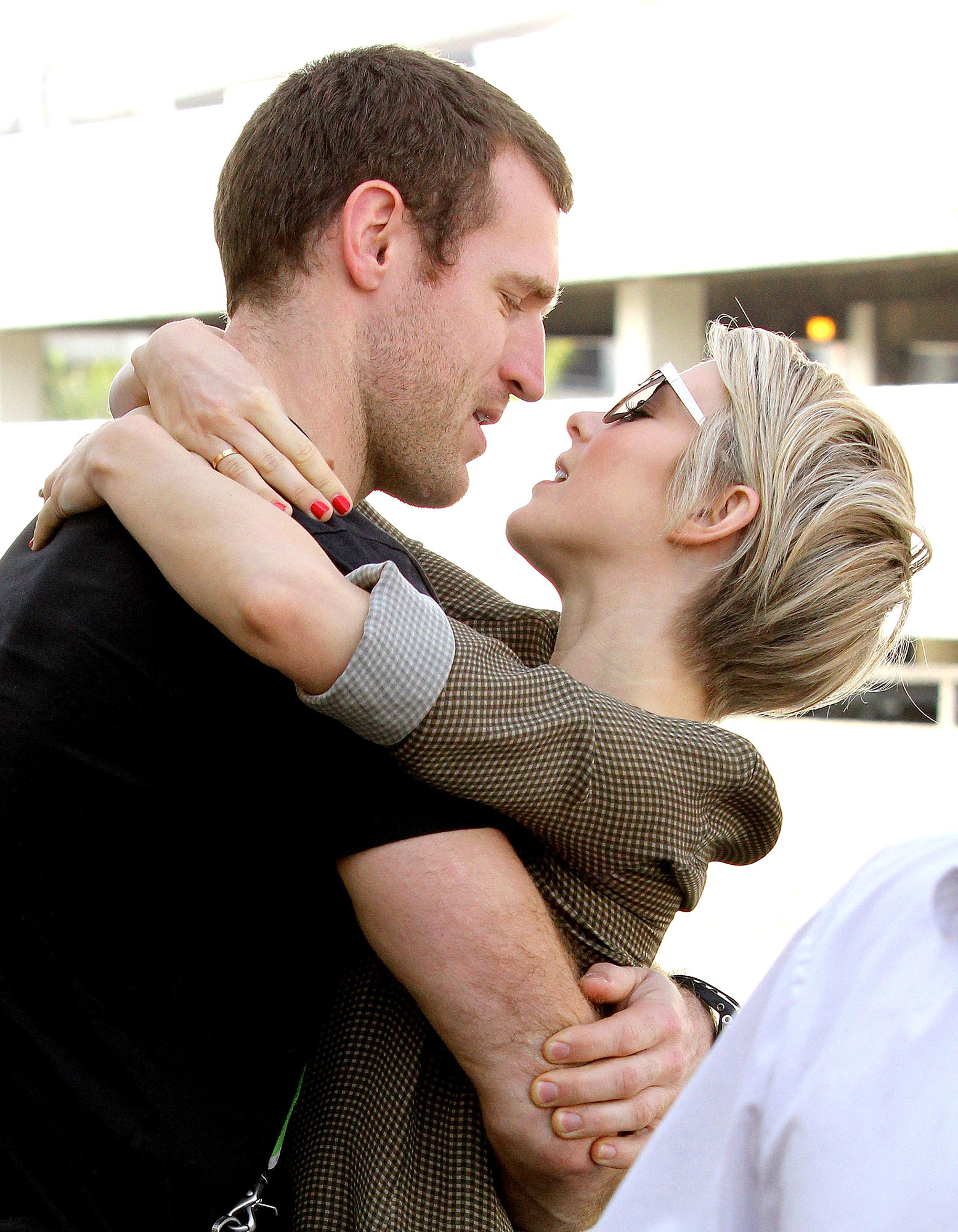 2014 Julianne Hough and Brooks Laich's Relationship Timeline