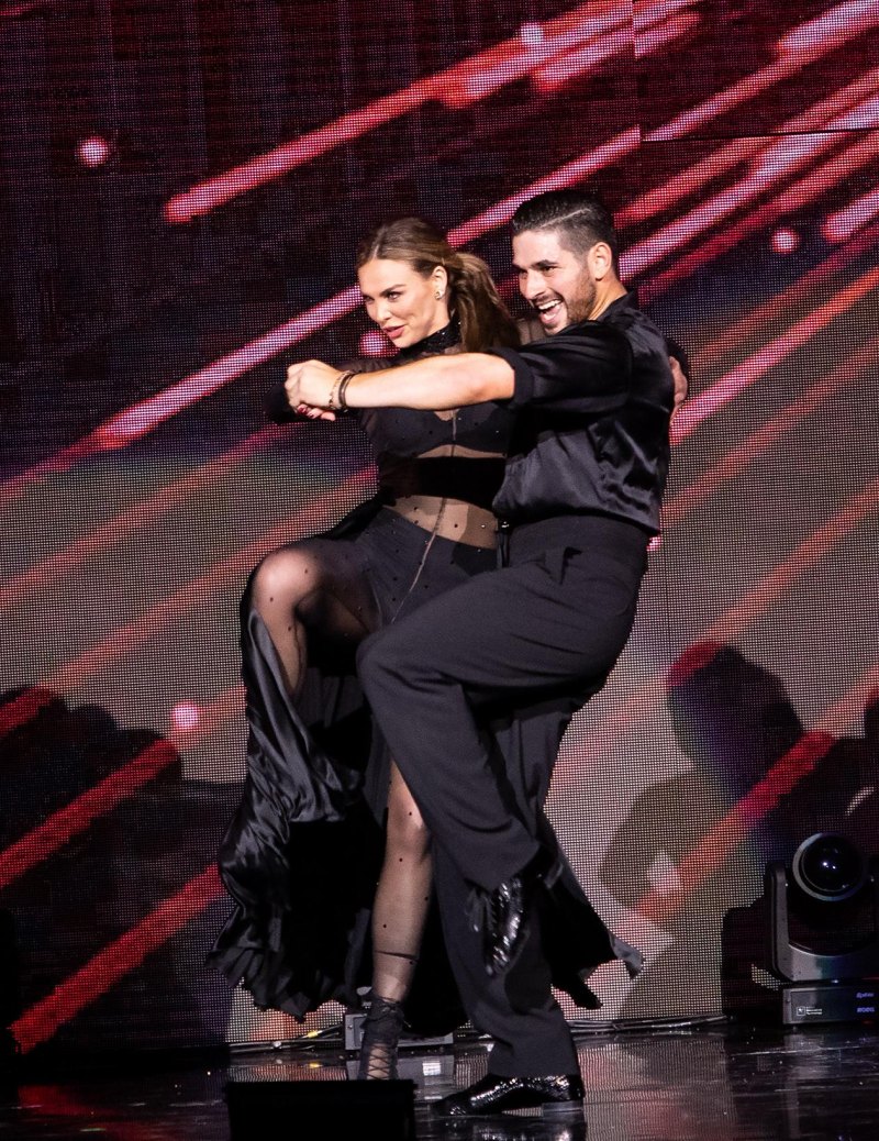 Hannah Brown and Alan Bersten radio City2020 Dancing With the Stars Tour