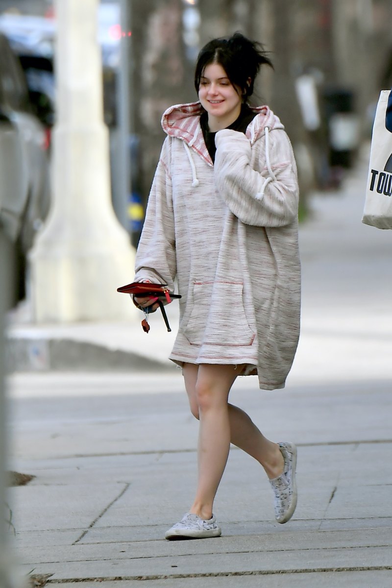Ariel Winter Wears Over-Sized Sweater