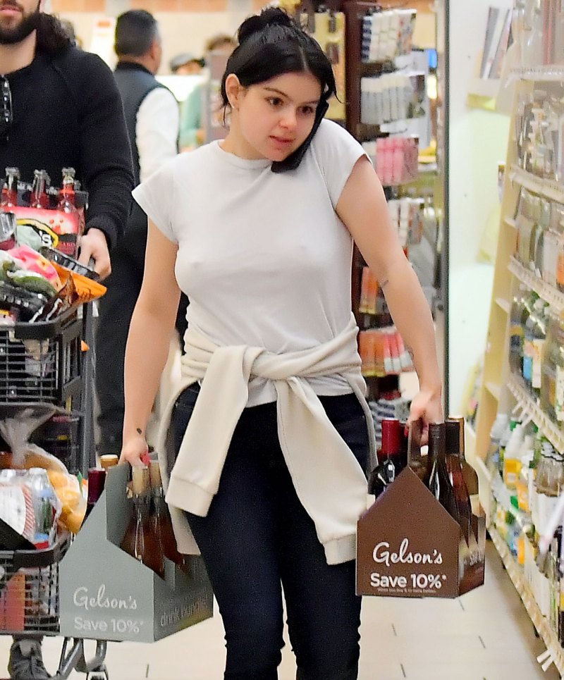 Ariel Winter Goes Braless While Grocery Shopping in Studio City