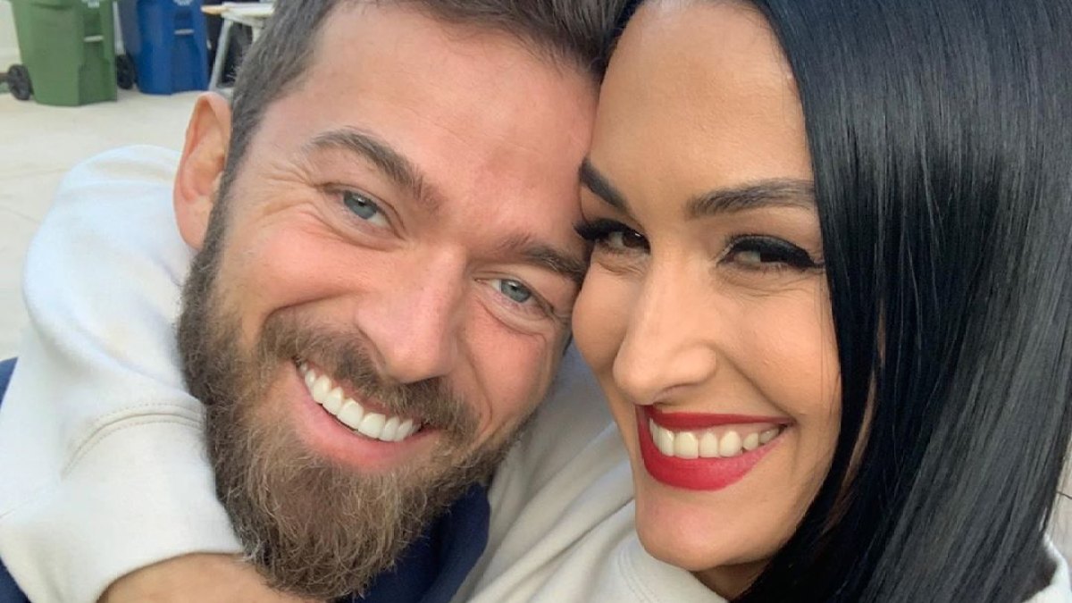 Artem Chigvintsev and Nikki Bella Pack on the PDA