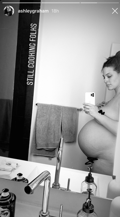 Ashley Graham Flaunts Baby Bump in Nude Slefie