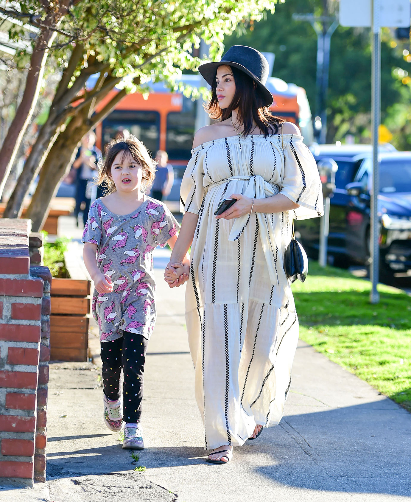 Jenna Dewan Rocks Stunning Striped Dress During L.A. Stroll With Her Daughter Everly