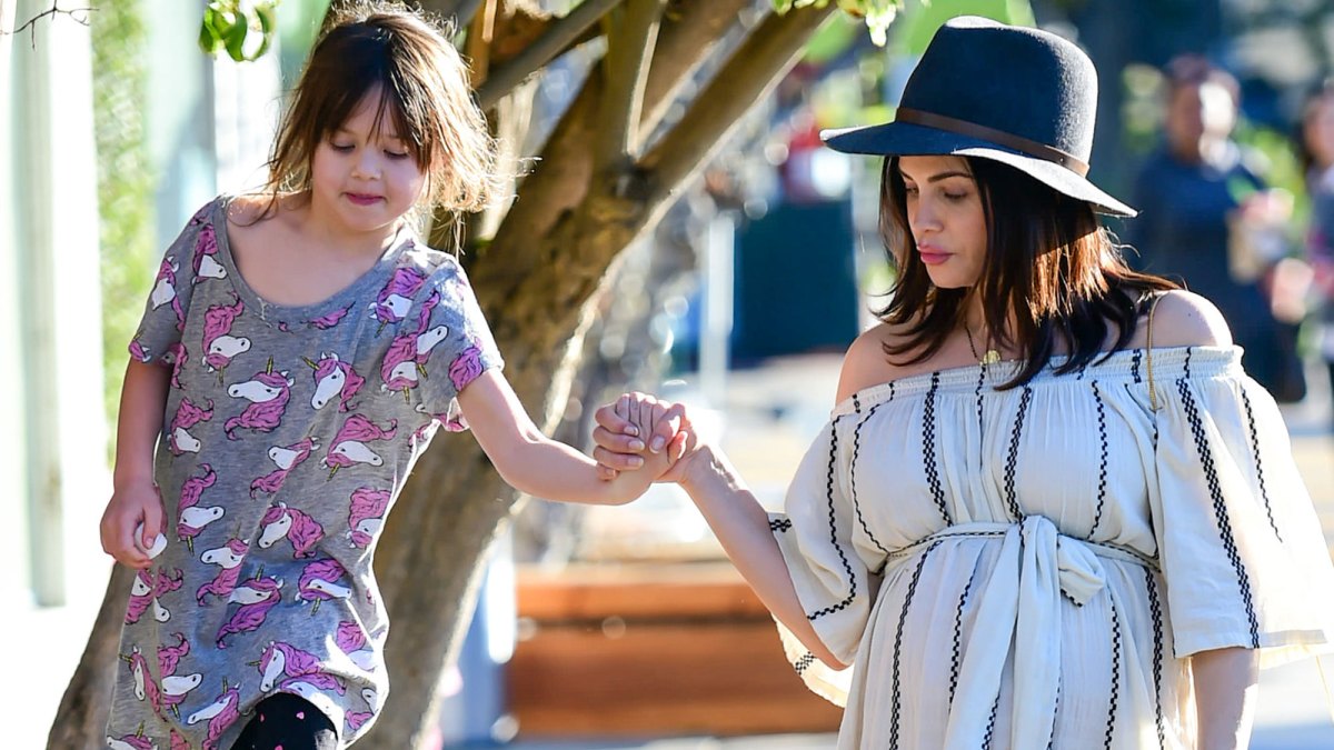 Jenna Dewan Rocks Stunning Striped Dress During L.A. Stroll With Her Daughter Everly