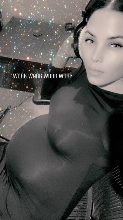 Jenna Dewan Wearing Skin-Tight Dress