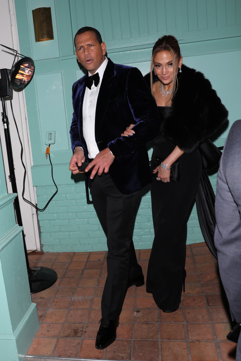 Jennifer Lopez and Alex Rodriguez Walk Arm in Arm Following 2020 SAG Awards