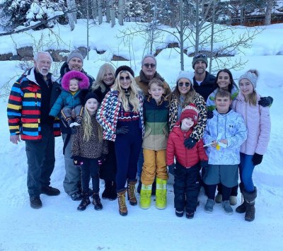 Jessica Simpson's Family in Aspen