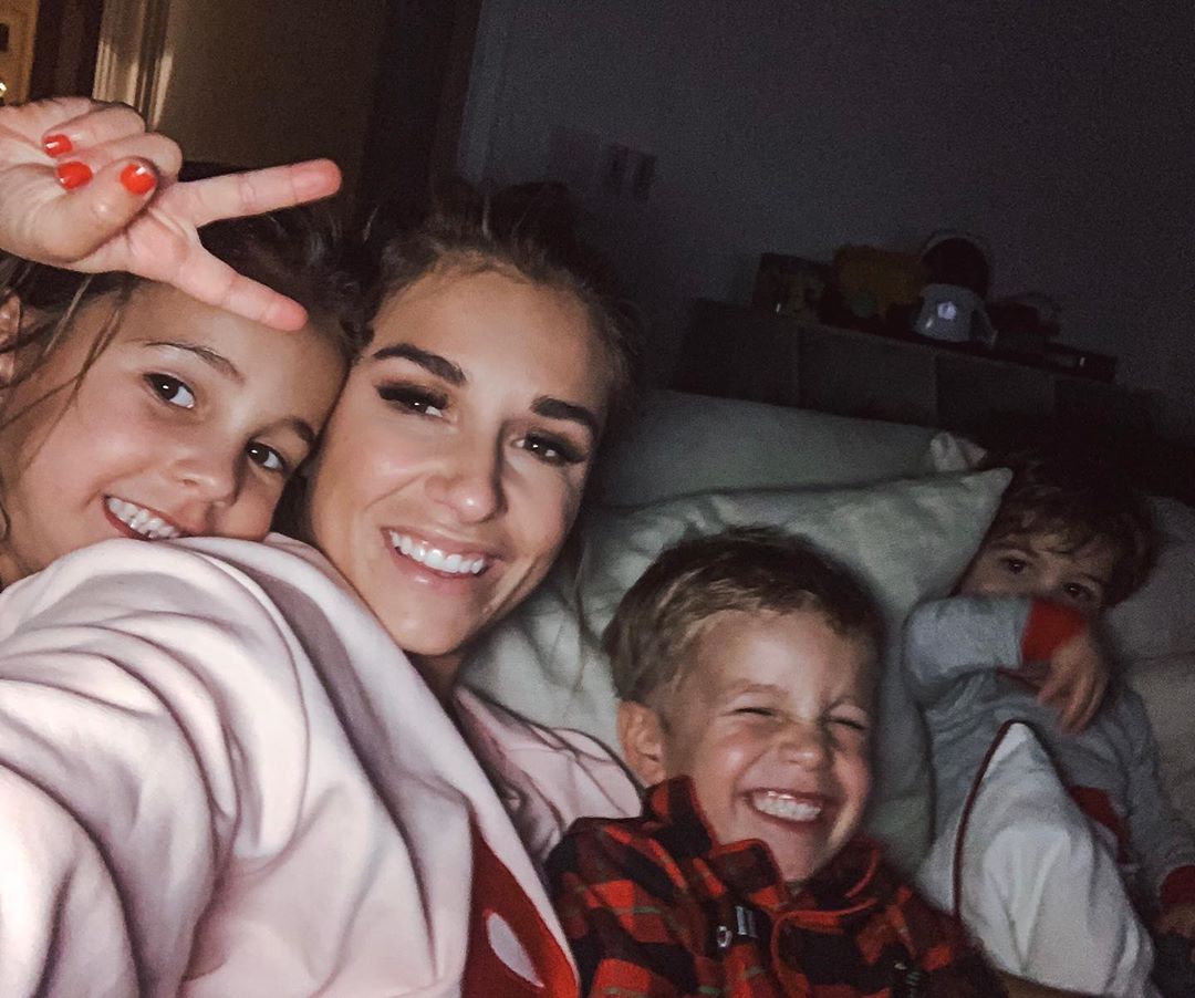 Jessie James Decker Poses For a Selfie With Her Three Kids