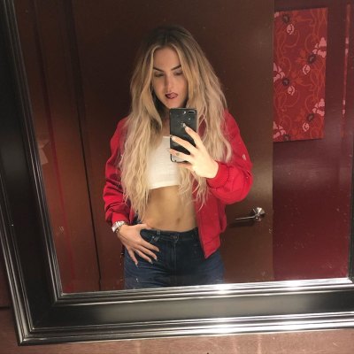 JoJo Showing Off Abs