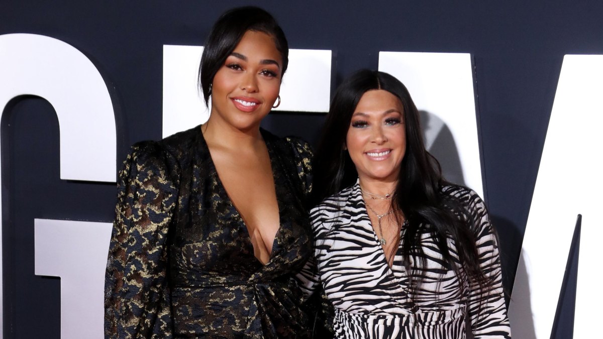 Jordyn and Elizabeth Woods