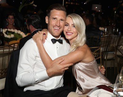 Julianne-Hough-and-Husband-Brooks-Laich-split