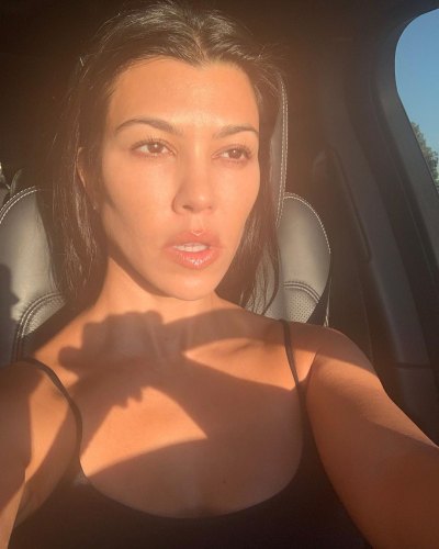 Kourtney Kardashian With No Makeup
