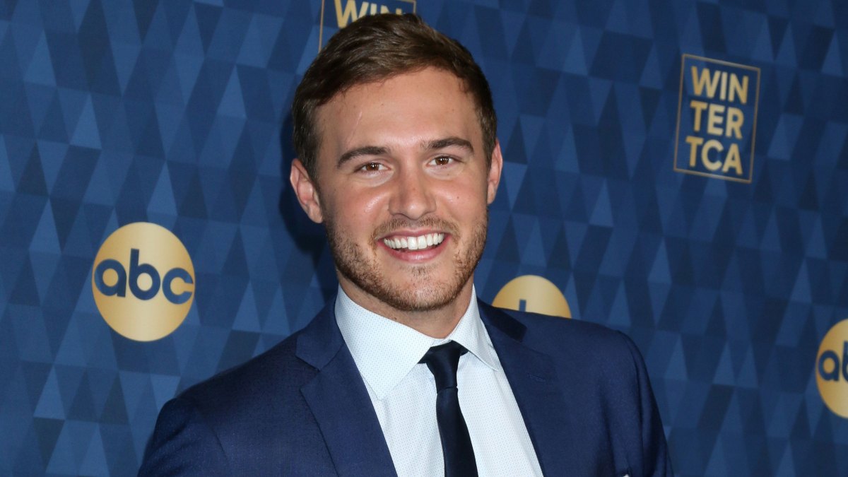 Peter Weber Has a Rose on The Bachelor