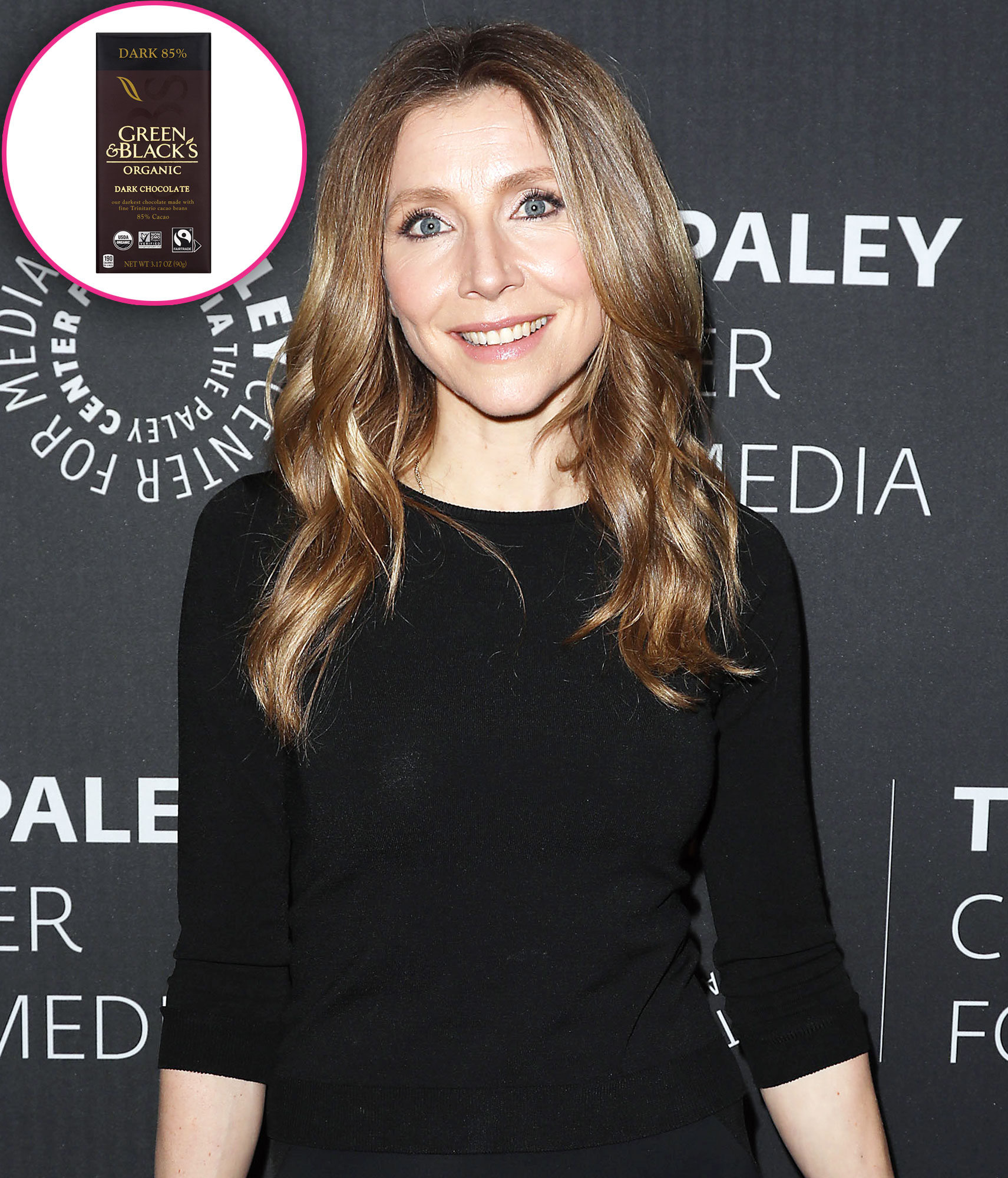 Sarah Chalke Snacks On Green & Black’s Organic Chocolate