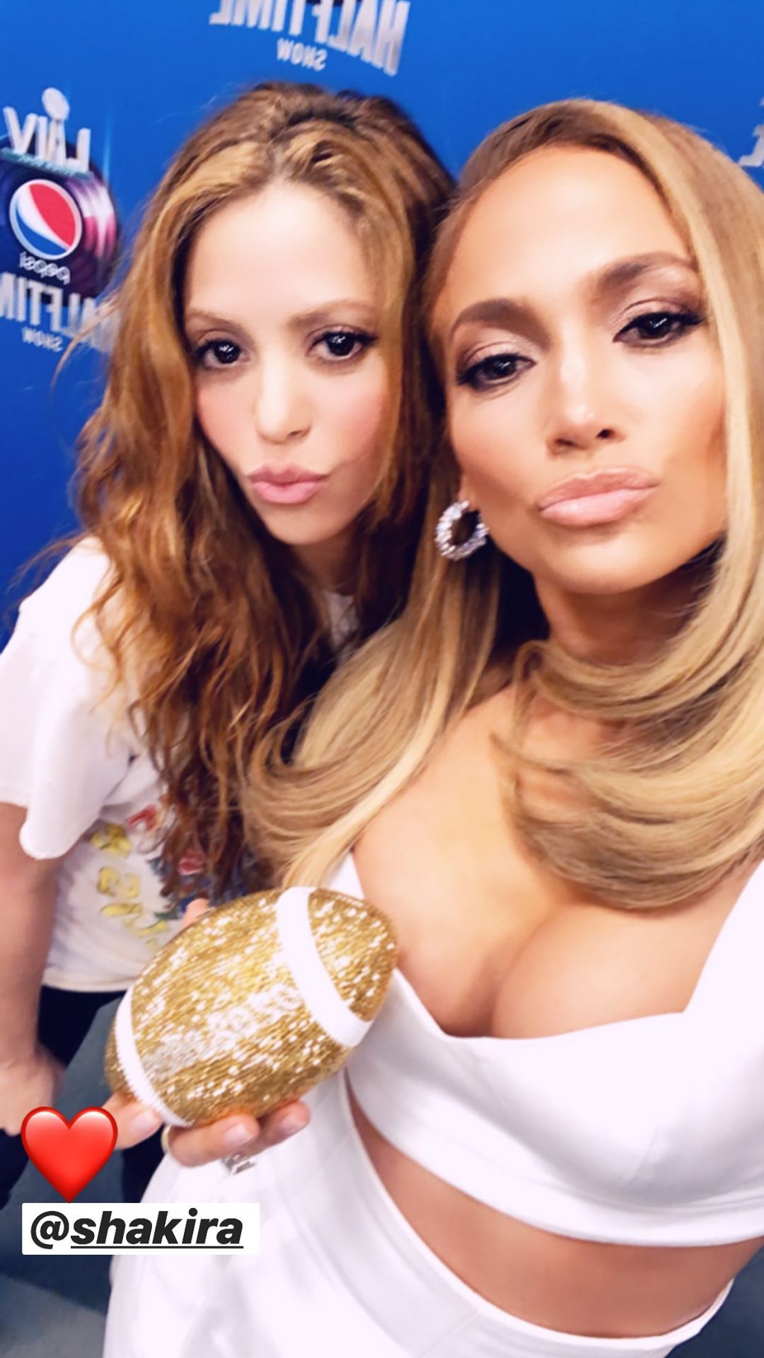 Shakira and Jennifer Lopez