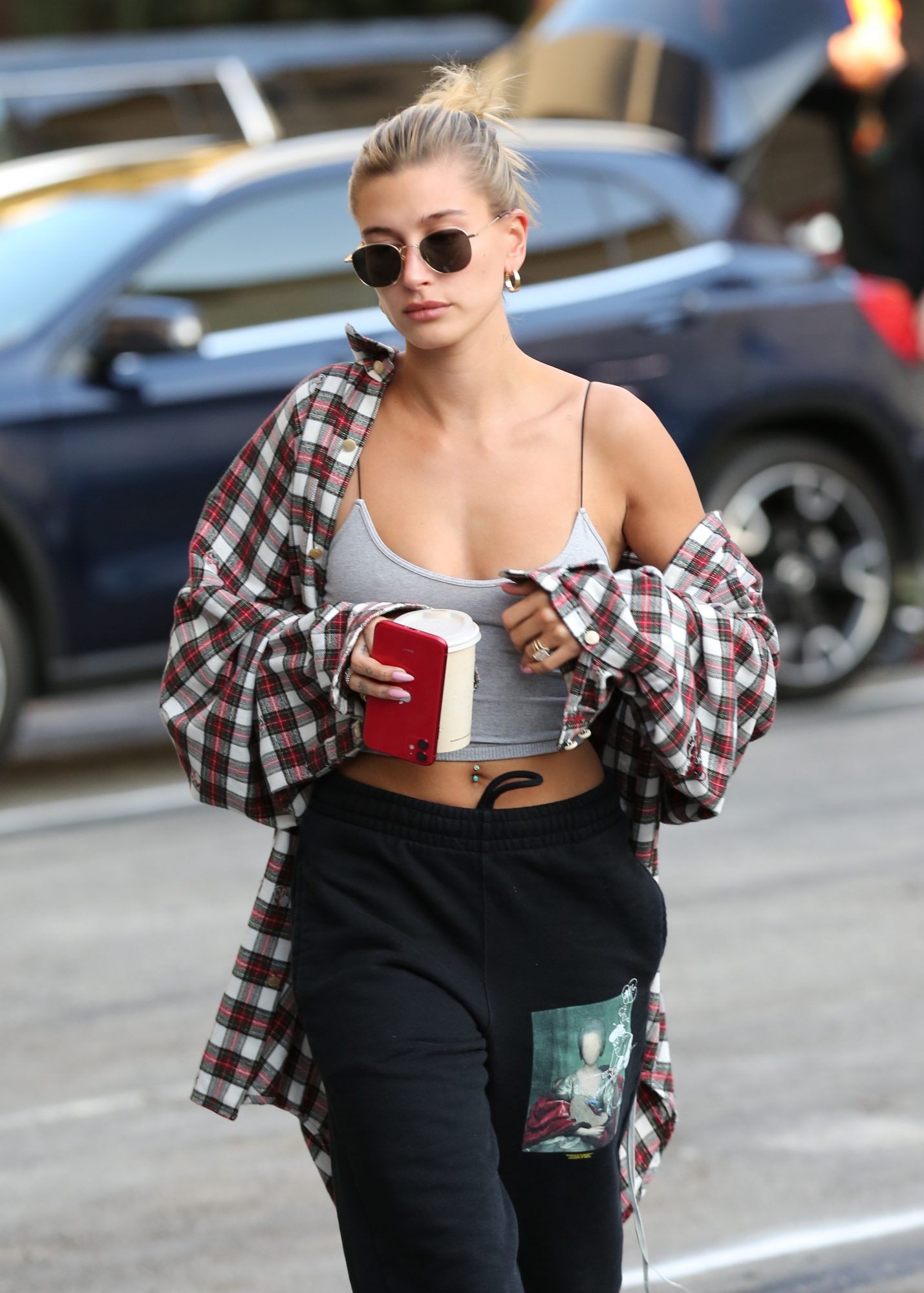 Hailey Baldwin Styled This By Far Bag Two Completely Different Ways