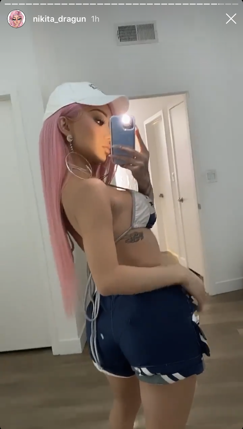 Nikita Dragun Nike Outfit