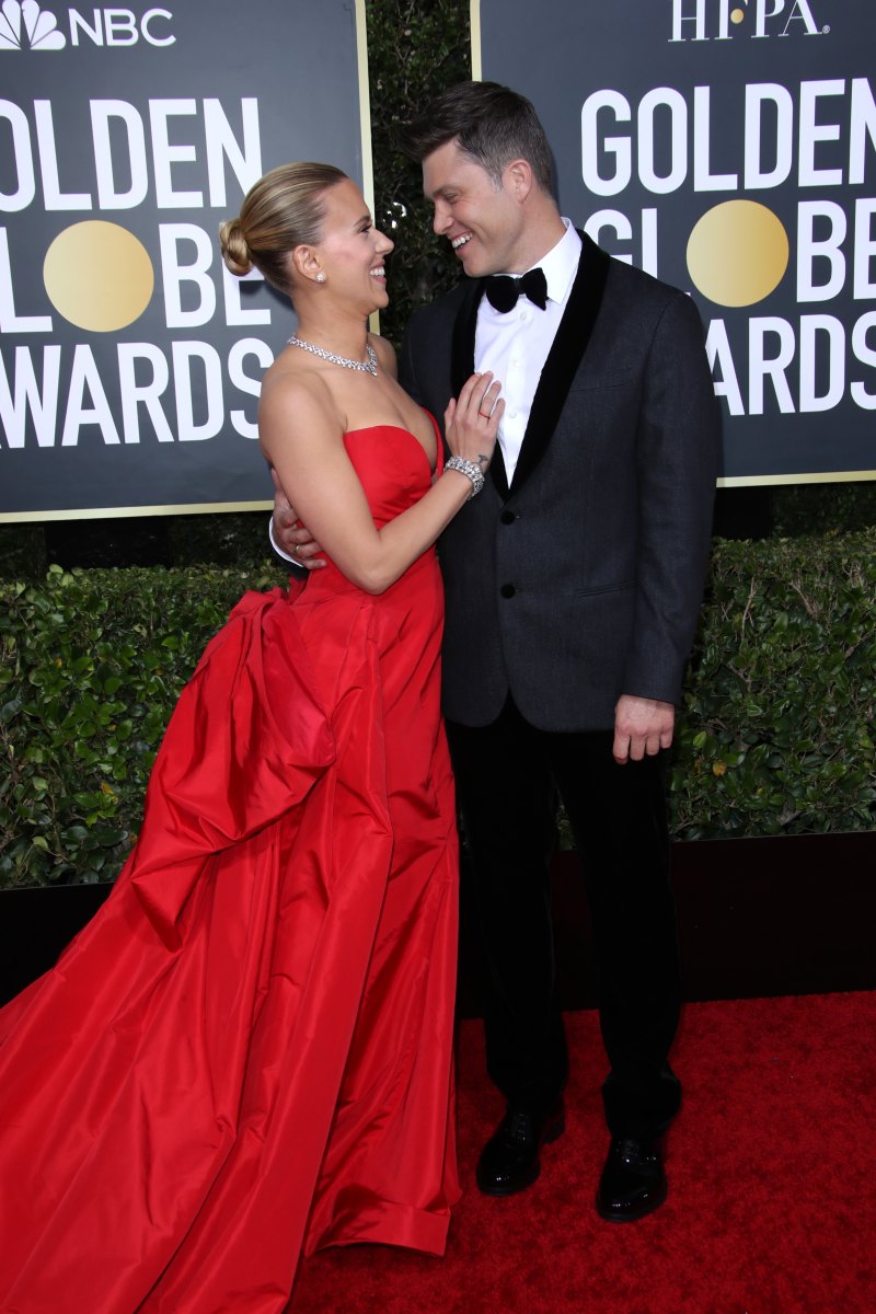 Scarlett Johansson and Colin Jost Kiss at the Golden Globes 2020