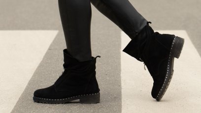 black-pant-legging