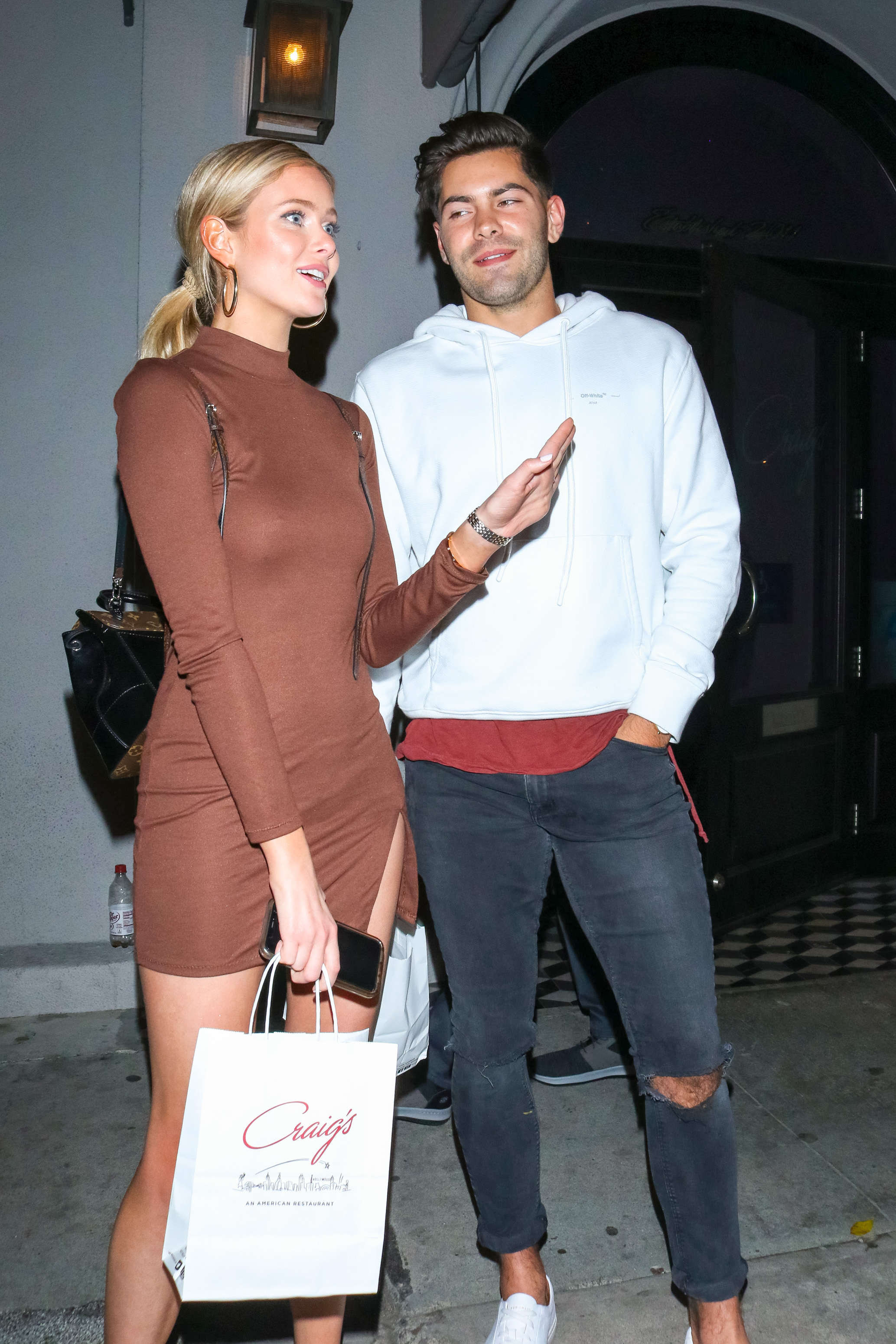 Hannah Godwin and Dylan Barbour Have Dinner at Craig's With Family