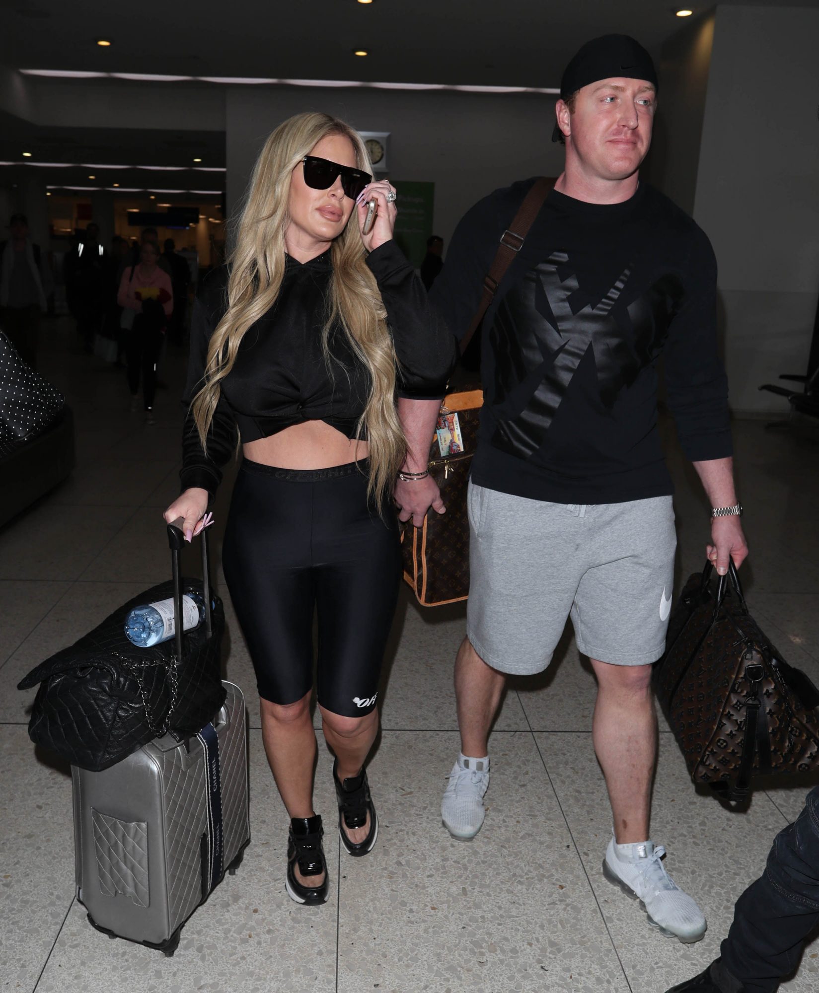 Kim Zolciak in Athleisure With Kroy Biermann at LAX