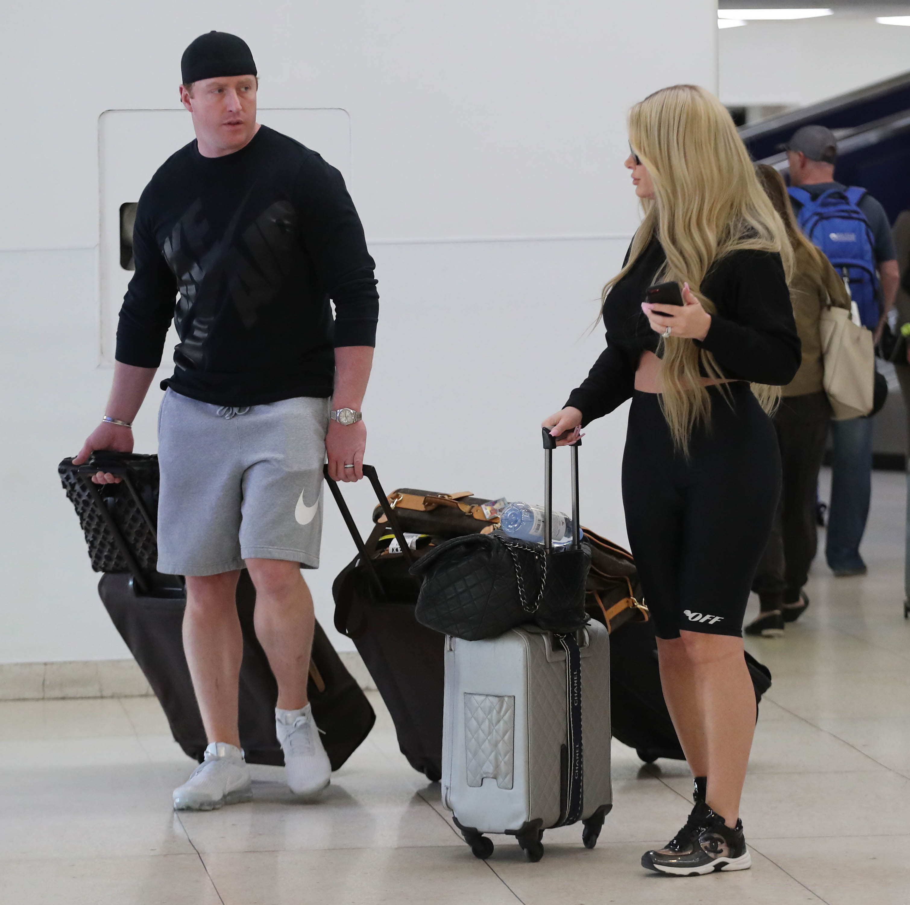 Kim Zolciak in Athleisure With Kroy Biermann at LAX