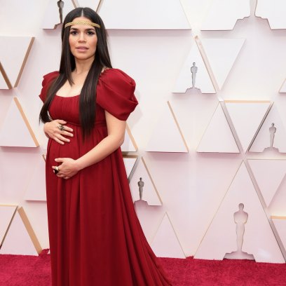 pregnant america ferrera flaunts baby bump on oscars red carpet