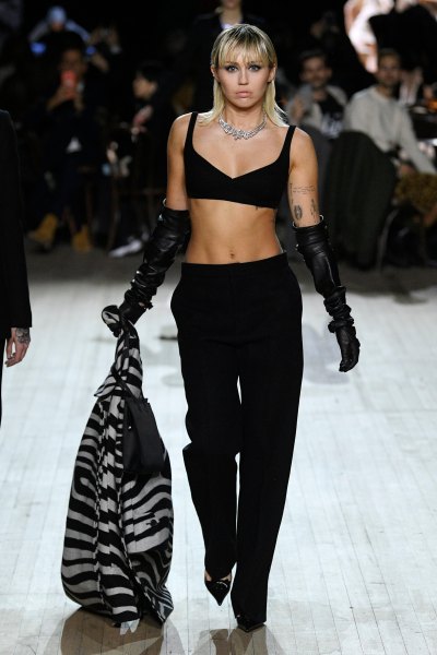 Miley Cyrus Walking the Runway of Marc Jacobs Show NYFW Show in Black Bra and Pants