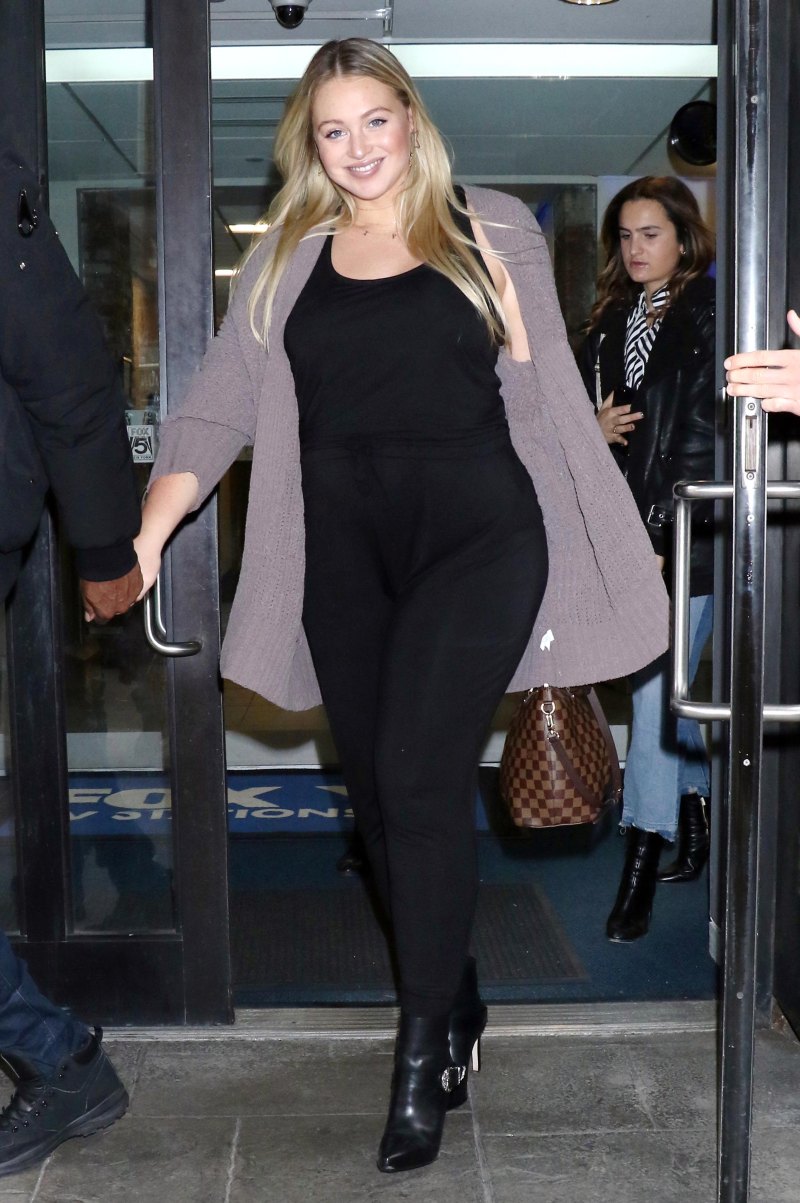 Pregnant Iskra Lawrence and her boyfriend, Philip Payne, Hold Hands in NYC