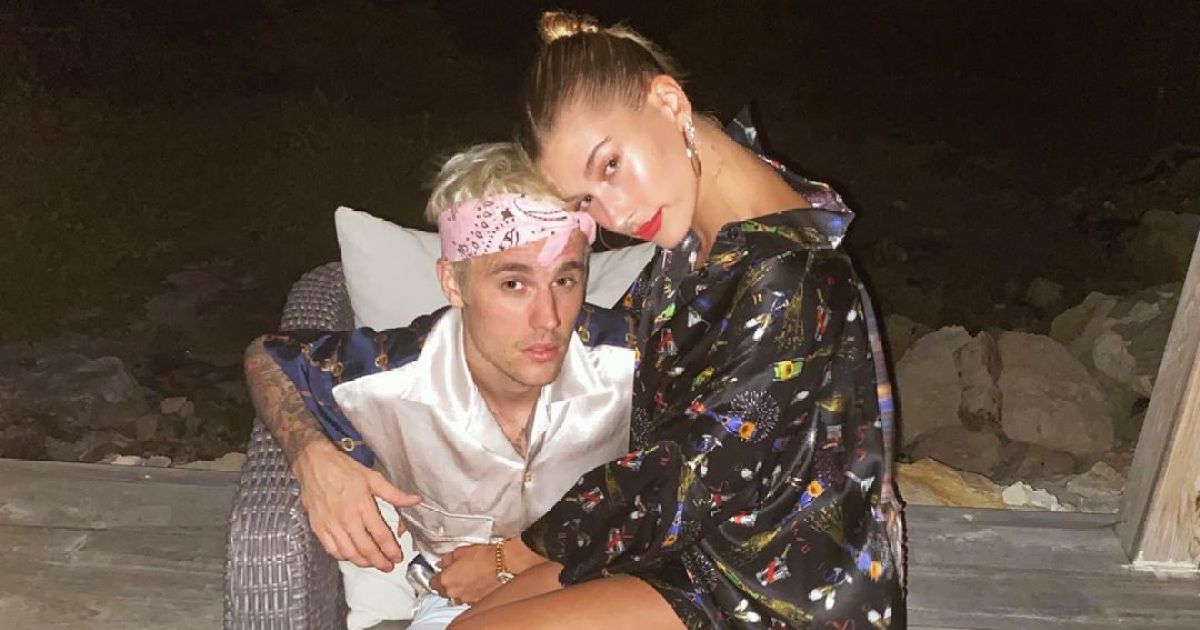 Hailey Baldwin 'Practices' Mommy Skills in New Justin ...