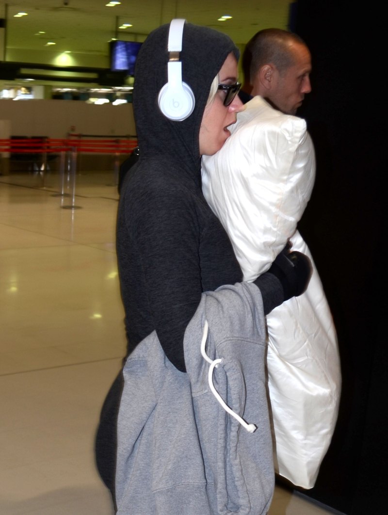 Katy Perry Leaves Airport