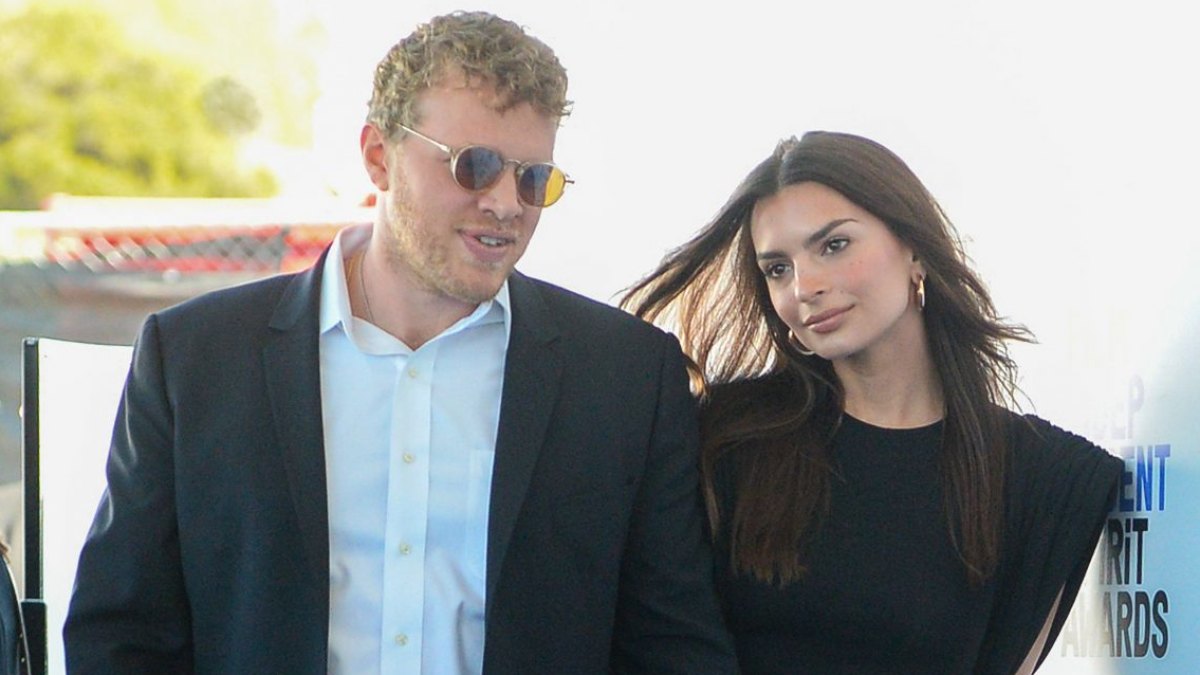 emily-ratajkowski-gushes-over-loves-sebastian-colombo