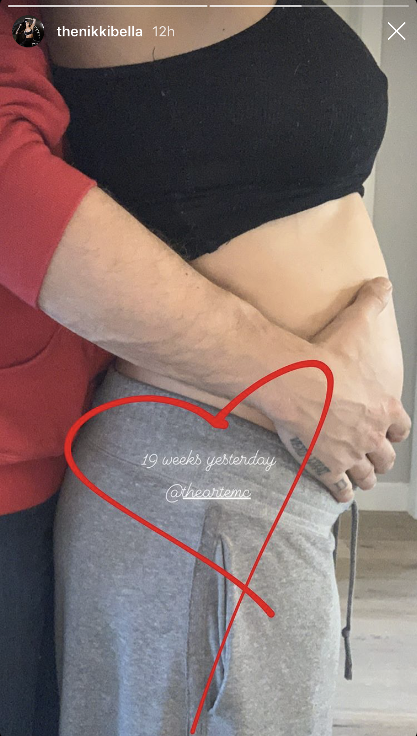 nikki-bella-artem-chigvintsev-19-week-bump-update