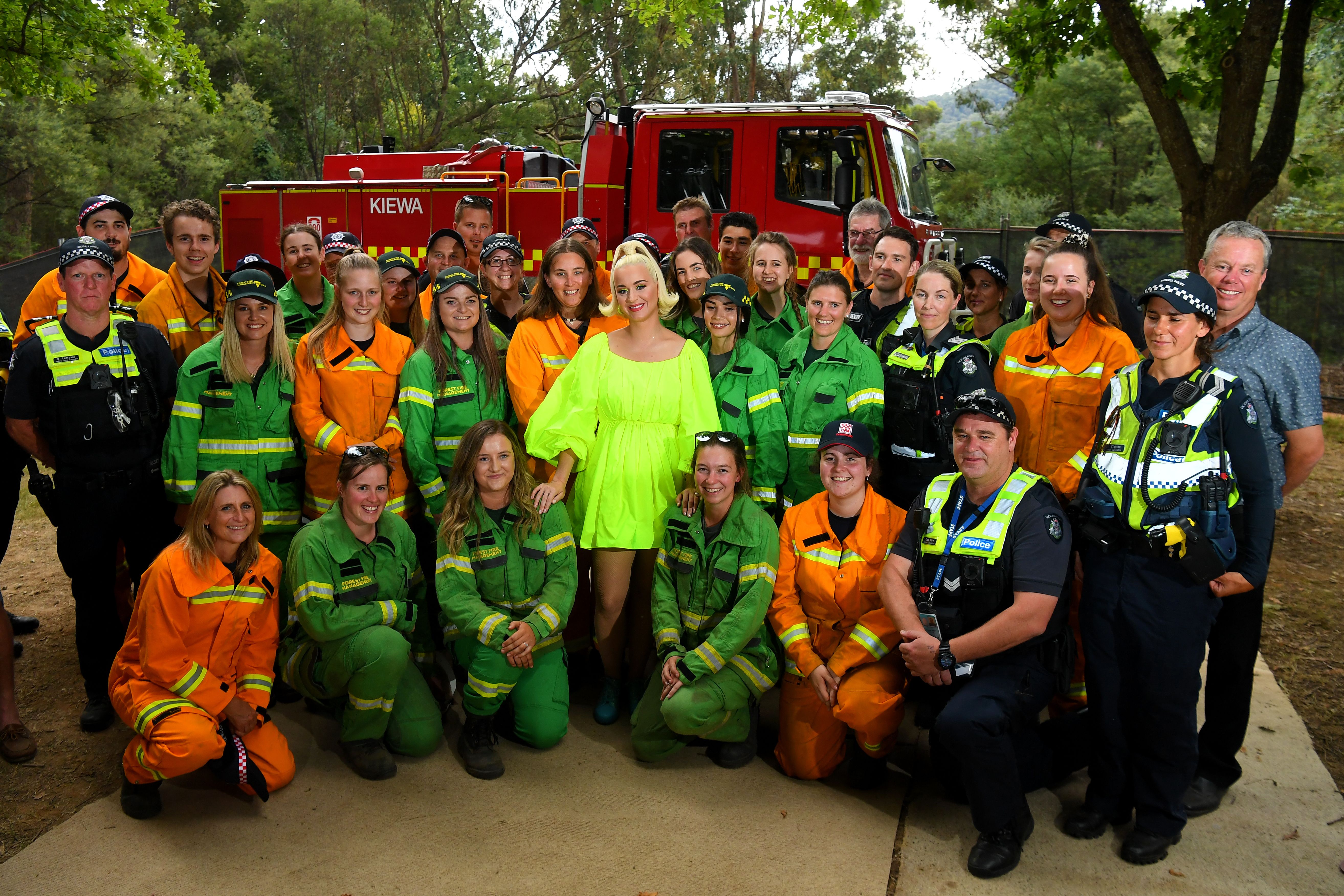 Pregnant Katy Perry Neon Green Dress Baby Bump Australia Firefighters