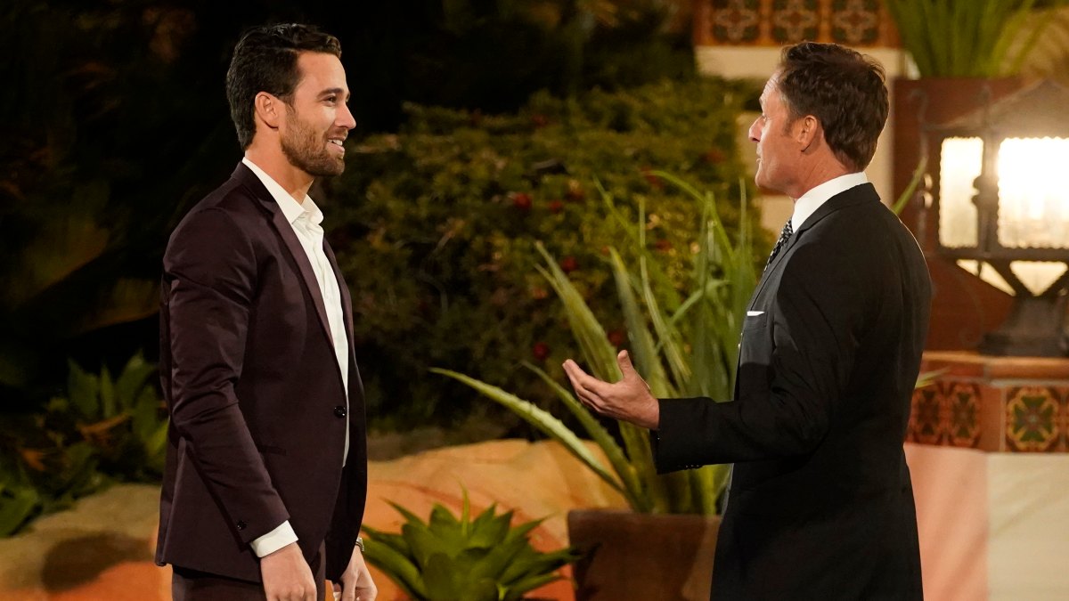 Trevor Holmes Talks to Chris Harrison on Night One During Listen to Your Heart
