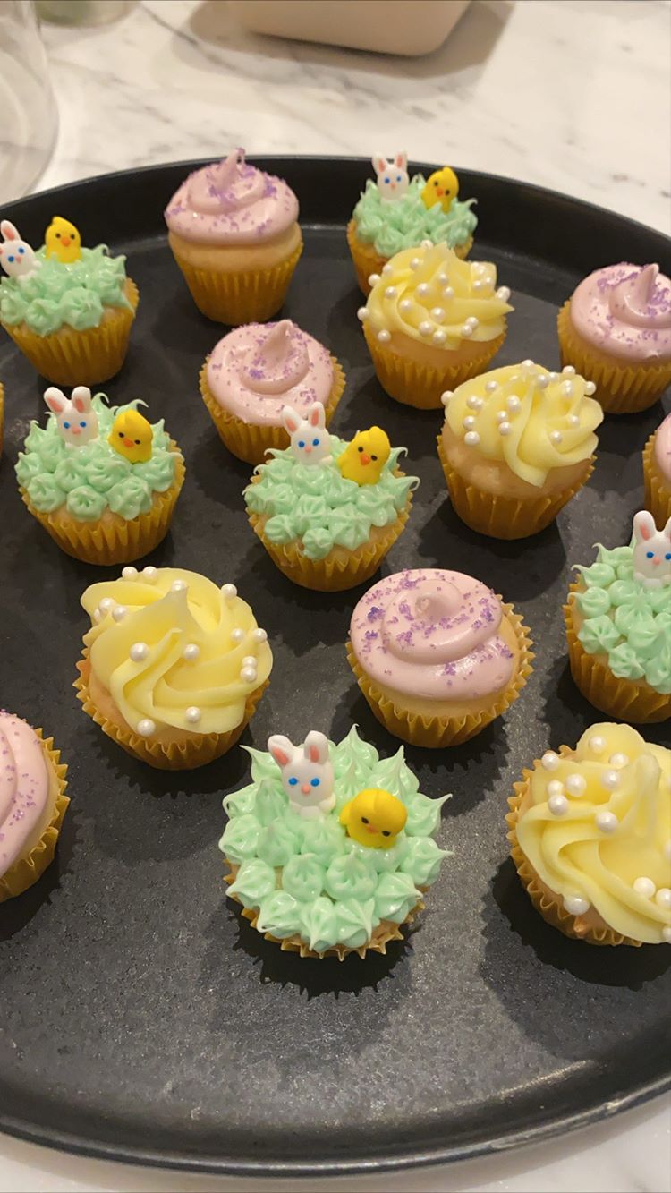 Kylie Jenner Shares Pink Green and Yellow Spring Cupcakes