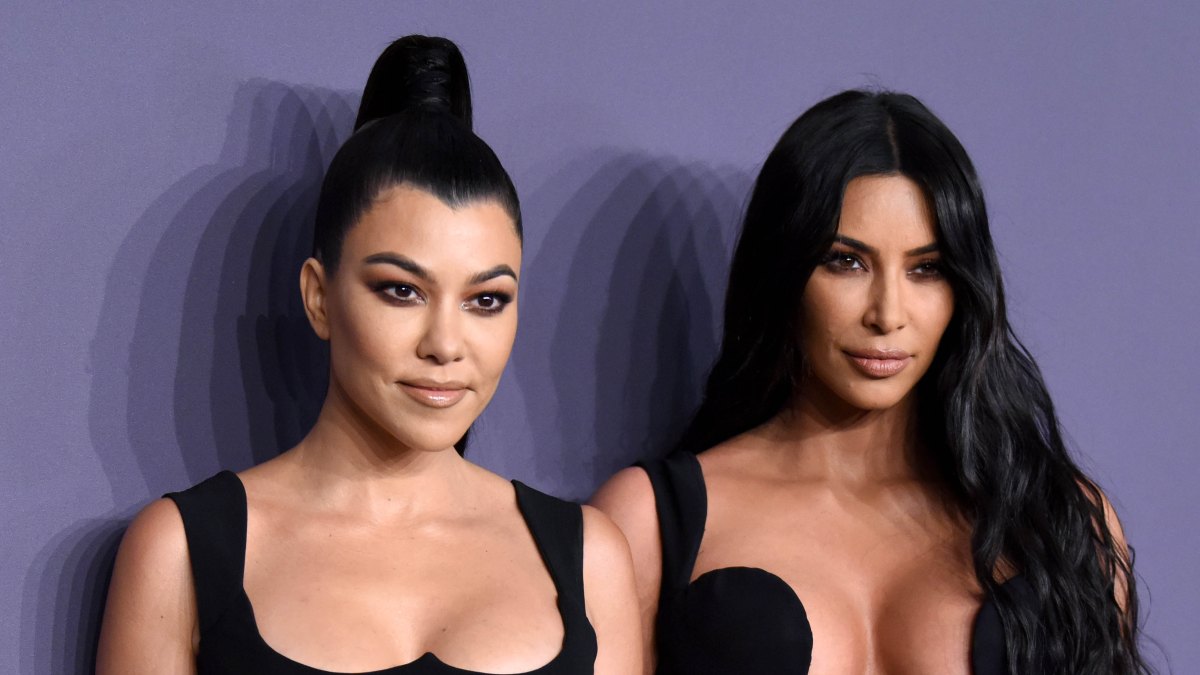 Kourtney Kardashian Shades Kim Kardashian Over Japan Vacation Photos