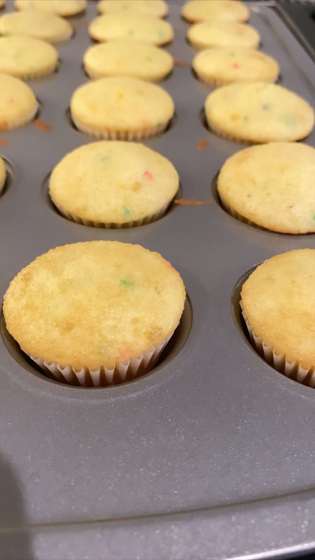 Funfetti cupcakes