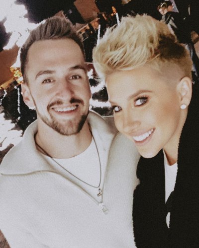 Savannah Chrisley Short Haircut Smiles With Fiance Nic Kerdiles